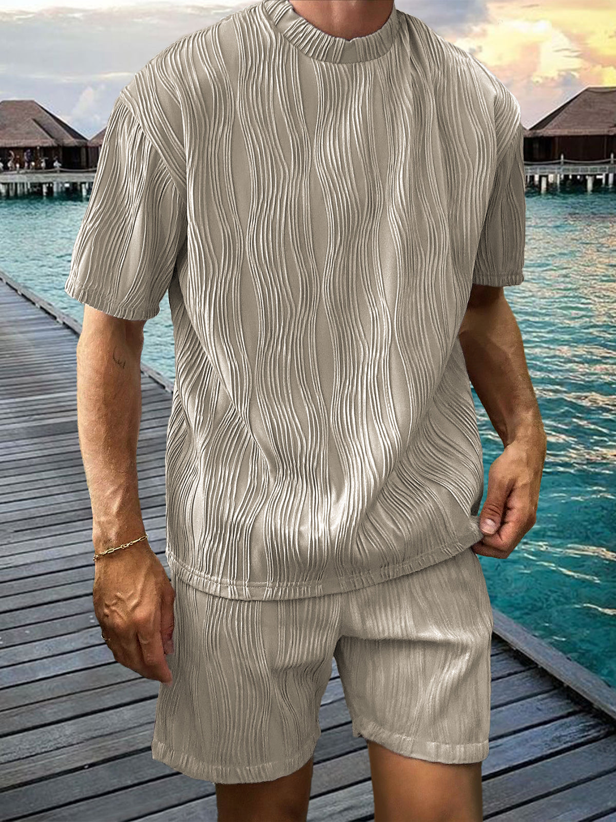 Men's Pleated Two-piece Texture Holiday Casual T-shirt Shorts Set