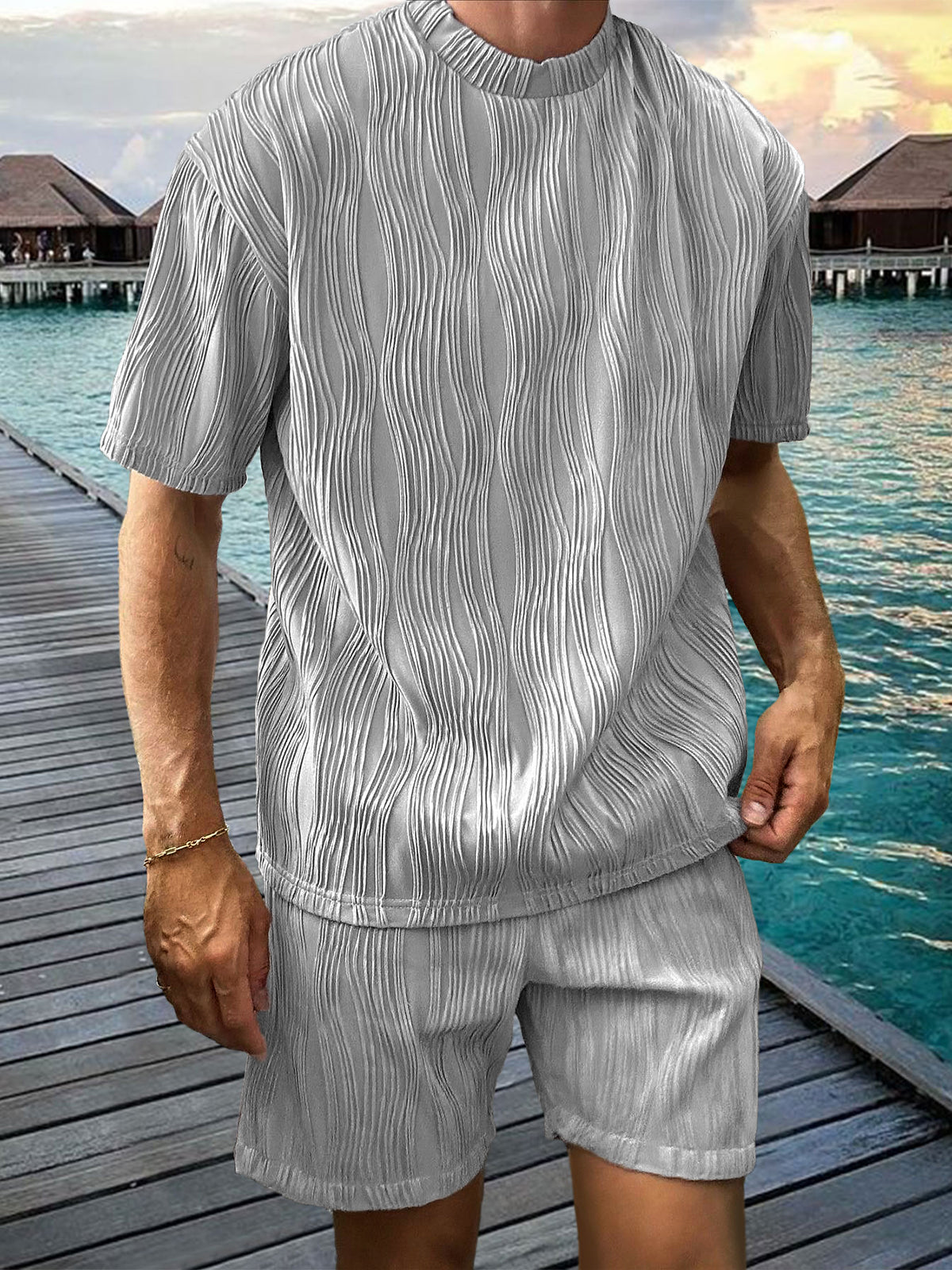 Men's Pleated Two-piece Texture Holiday Casual T-shirt Shorts Set